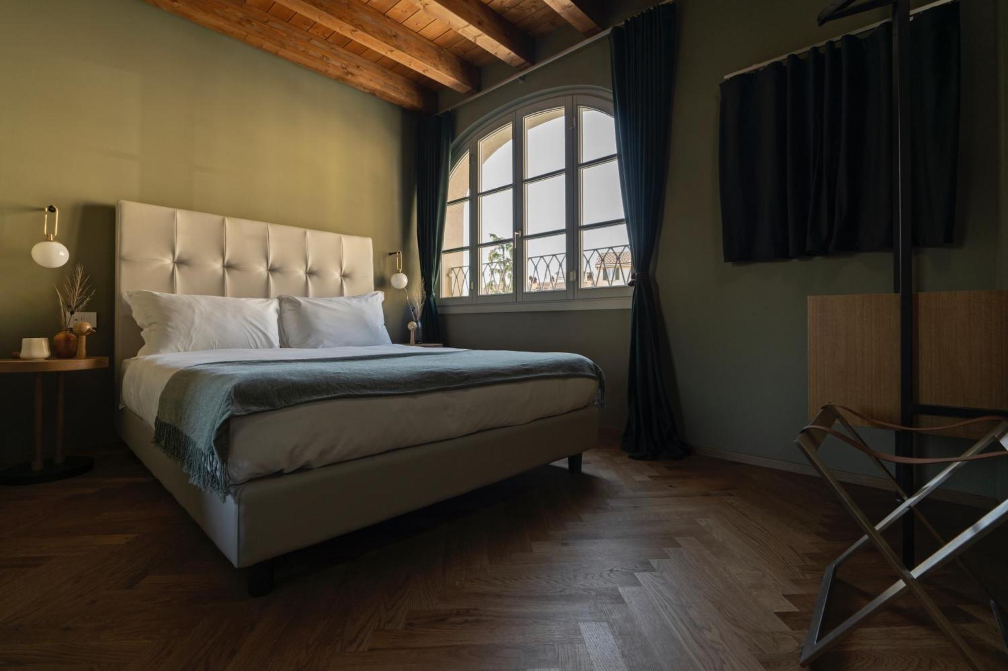 Rego Apartments - Boutique Aparthotel & Serenity Spa With Some Off-Site Apartments In The Heart Of Bergamo City Center Exterior photo