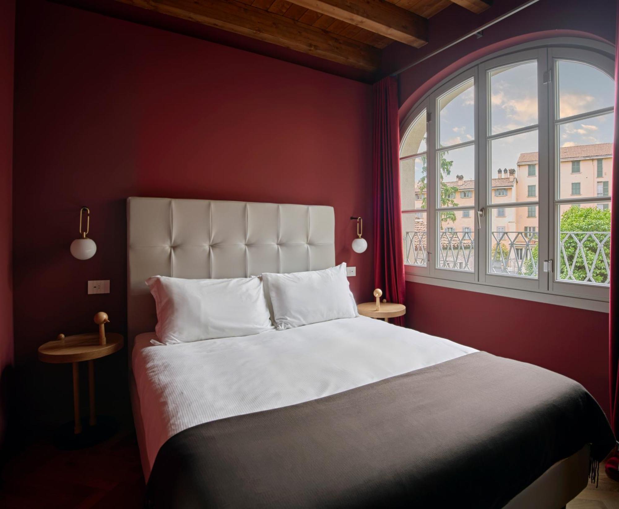 Rego Apartments - Boutique Aparthotel & Serenity Spa With Some Off-Site Apartments In The Heart Of Bergamo City Center Exterior photo